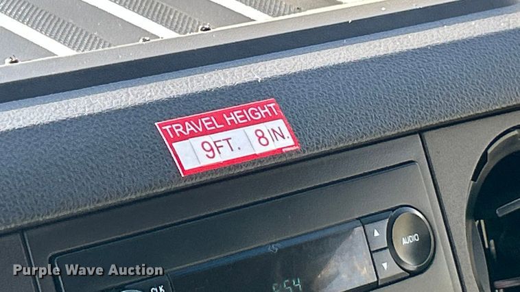 image for item ET6644 2011 Ford F550 Super Duty XL bucket truck