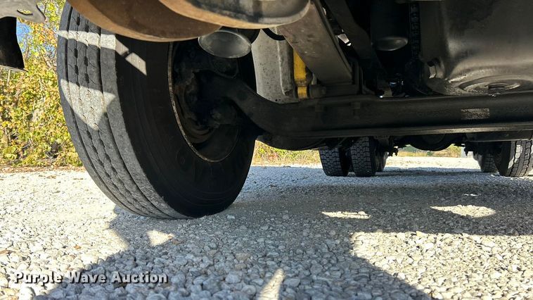 image for item ET6646 2007 International 8600 SBA semi truck