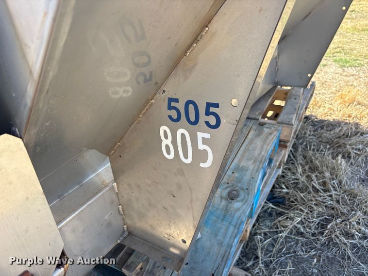 image for item ET7233 2006 Hinkler 505 spreader