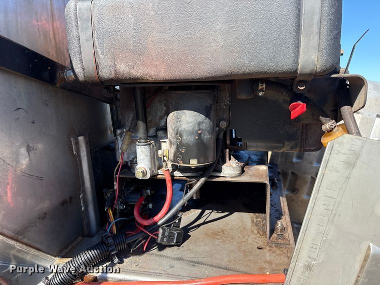 image for item ET7233 2006 Hinkler 505 spreader