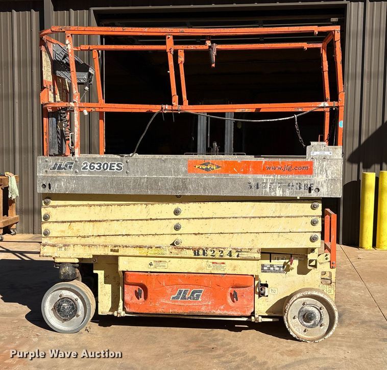 image for item ET7283 2009 JLG 2630ES scissor lift