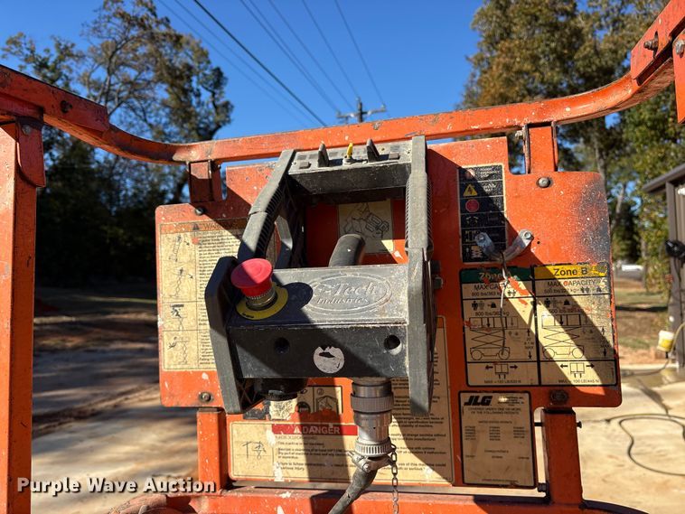 image for item ET7283 2009 JLG 2630ES scissor lift