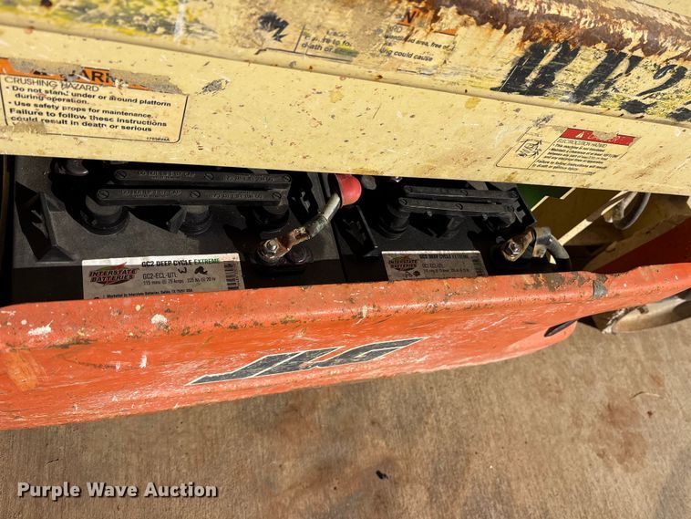 image for item ET7283 2009 JLG 2630ES scissor lift