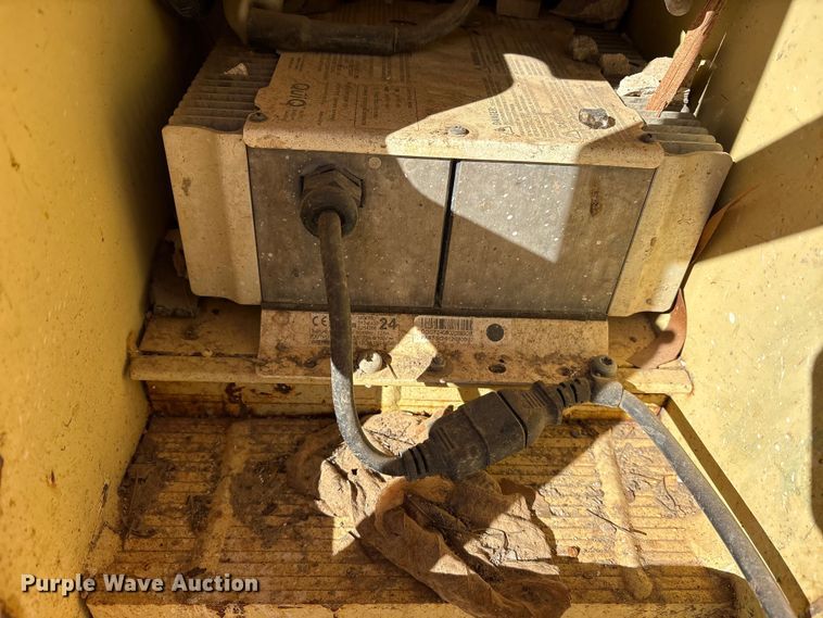 image for item ET7283 2009 JLG 2630ES scissor lift