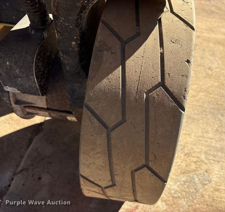 image for item ET7283 2009 JLG 2630ES scissor lift