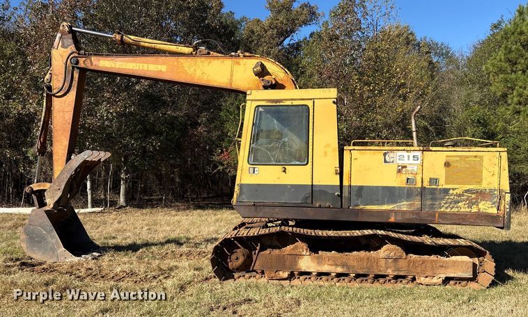 image for item ET7284 1981 Caterpillar 215 excavator