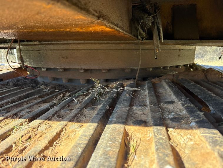 image for item ET7284 1981 Caterpillar 215 excavator