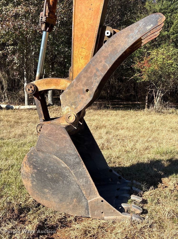 image for item ET7284 1981 Caterpillar 215 excavator