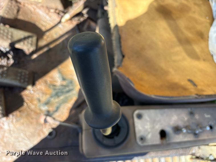 image for item ET7284 1981 Caterpillar 215 excavator