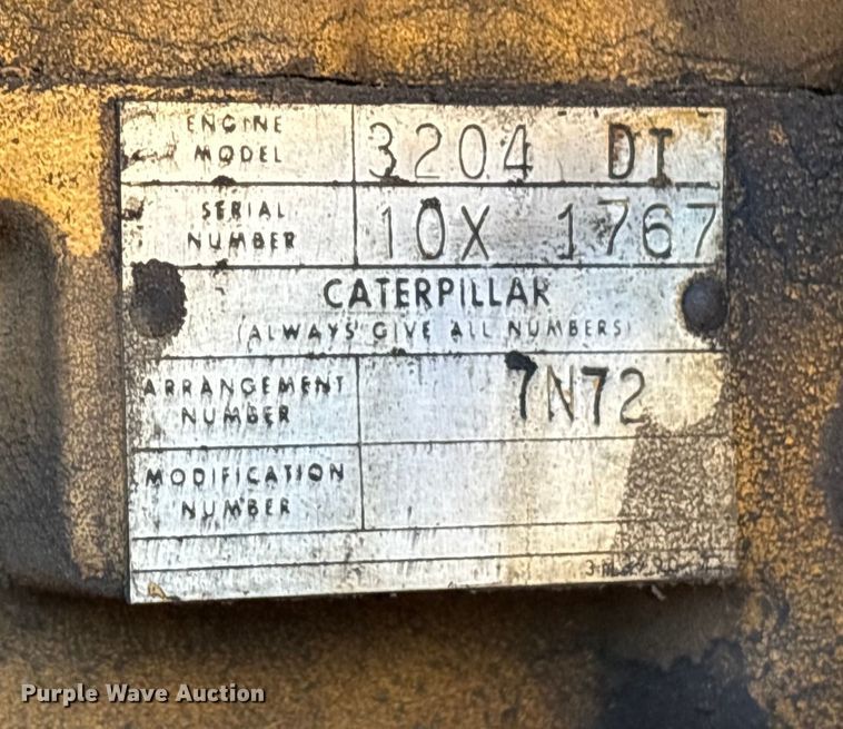 image for item ET7284 1981 Caterpillar 215 excavator