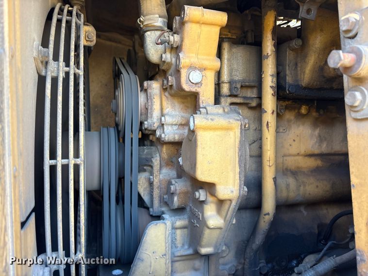 image for item ET7284 1981 Caterpillar 215 excavator