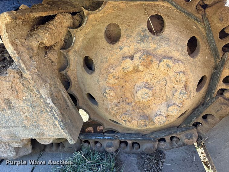 image for item ET7284 1981 Caterpillar 215 excavator