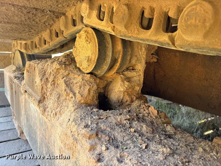 image for item ET7284 1981 Caterpillar 215 excavator