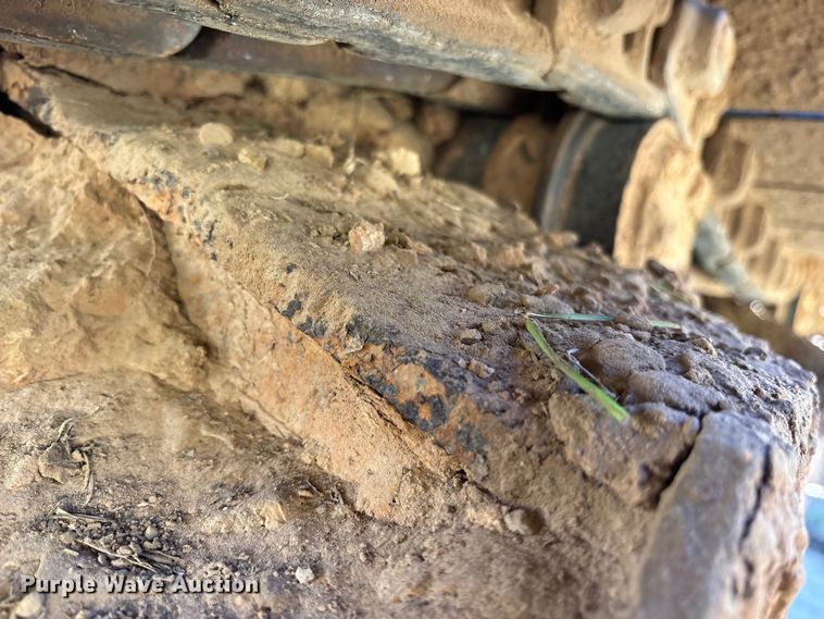 image for item ET7284 1981 Caterpillar 215 excavator