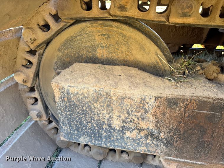 image for item ET7284 1981 Caterpillar 215 excavator