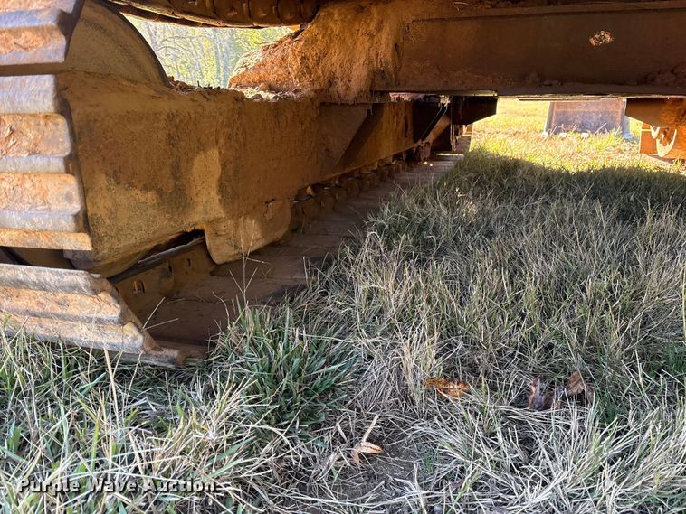 image for item ET7284 1981 Caterpillar 215 excavator