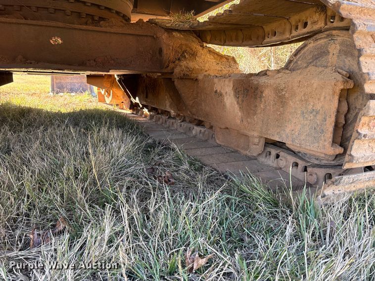 image for item ET7284 1981 Caterpillar 215 excavator