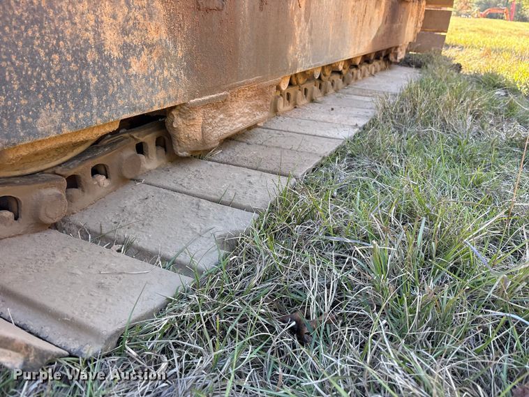 image for item ET7284 1981 Caterpillar 215 excavator