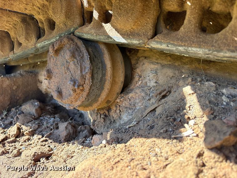 image for item ET7284 1981 Caterpillar 215 excavator