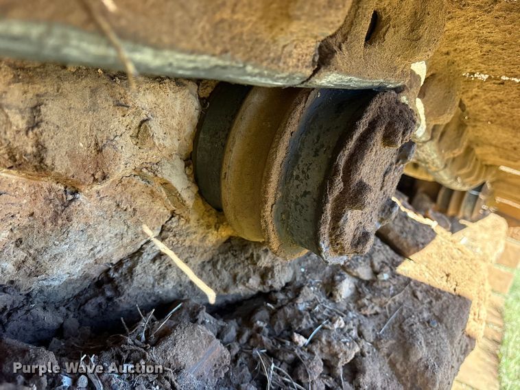 image for item ET7284 1981 Caterpillar 215 excavator