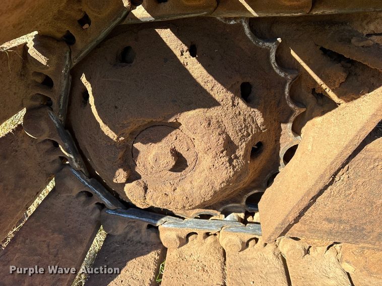 image for item ET7284 1981 Caterpillar 215 excavator