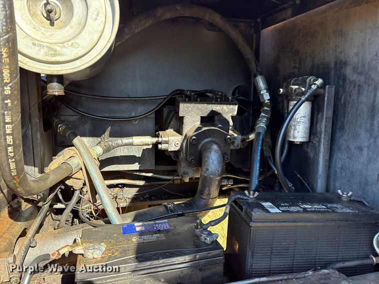 image for item ET7285 1994 Hitachi EX150 excavator