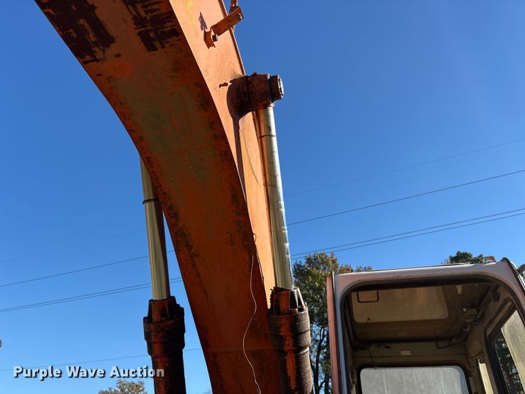 image for item ET7285 1994 Hitachi EX150 excavator