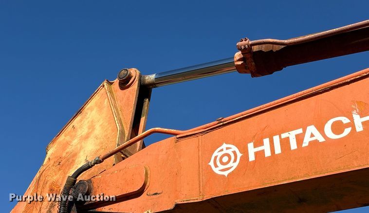 image for item ET7285 1994 Hitachi EX150 excavator