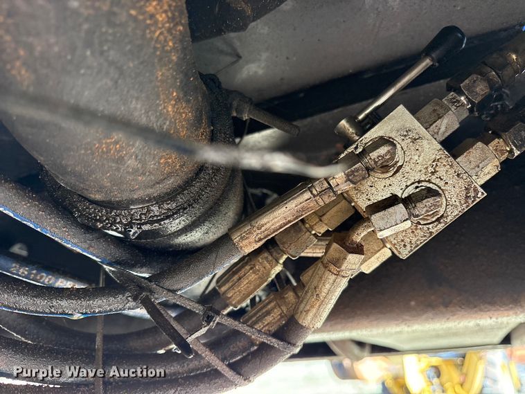 image for item ET7285 1994 Hitachi EX150 excavator