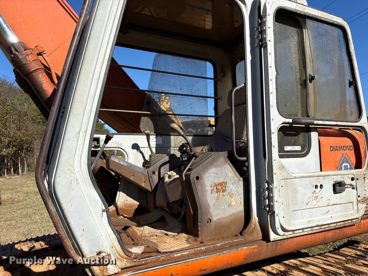 image for item ET7285 1994 Hitachi EX150 excavator