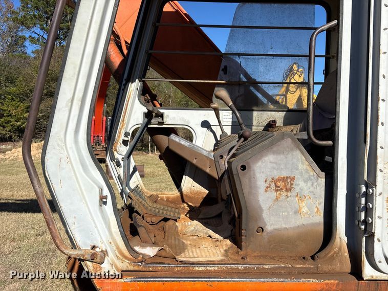 image for item ET7285 1994 Hitachi EX150 excavator