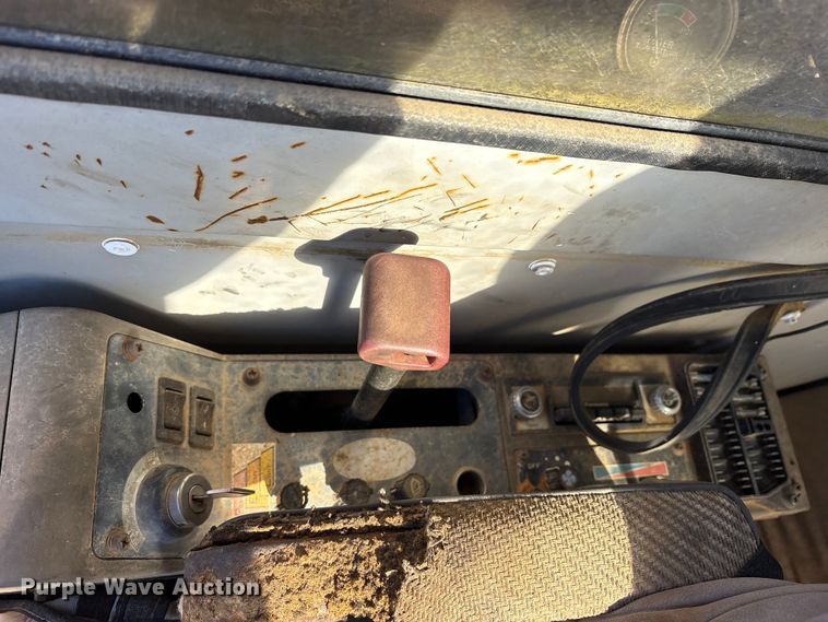 image for item ET7285 1994 Hitachi EX150 excavator