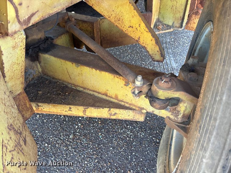 image for item ET7286 1979 Clark Y300 forklift