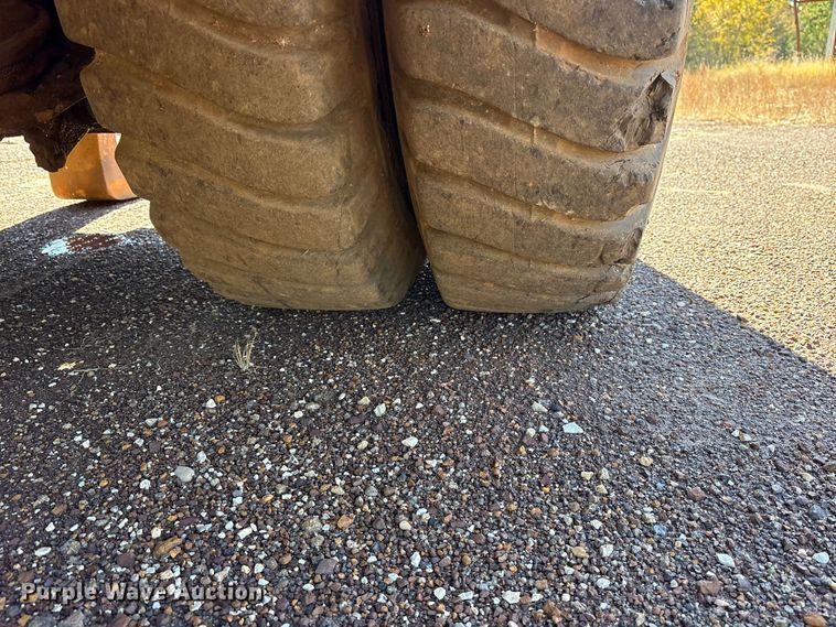 image for item ET7286 1979 Clark Y300 forklift