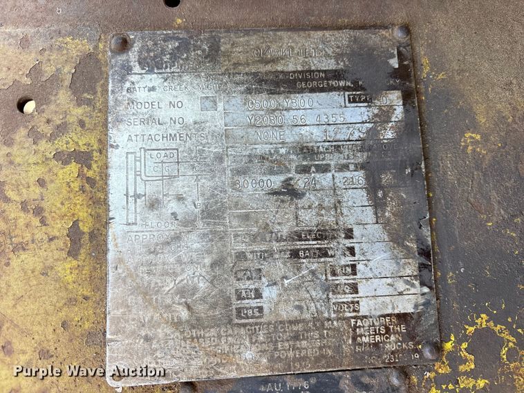 image for item ET7286 1979 Clark Y300 forklift