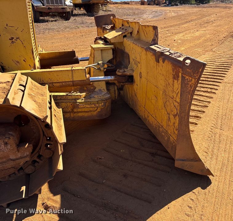 image for item ET7287 2006 Komatsu D39PX-21 dozer