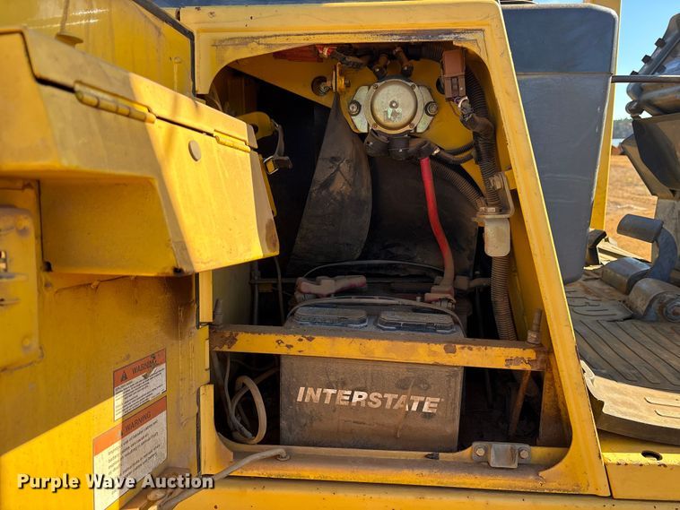 image for item ET7287 2006 Komatsu D39PX-21 dozer