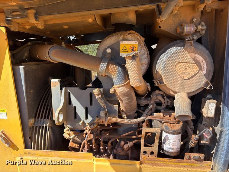 image for item ET7287 2006 Komatsu D39PX-21 dozer