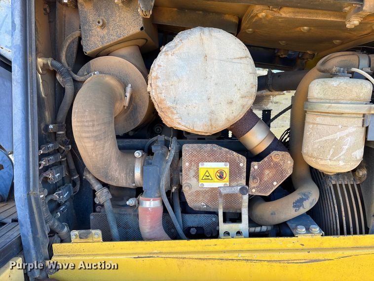 image for item ET7287 2006 Komatsu D39PX-21 dozer