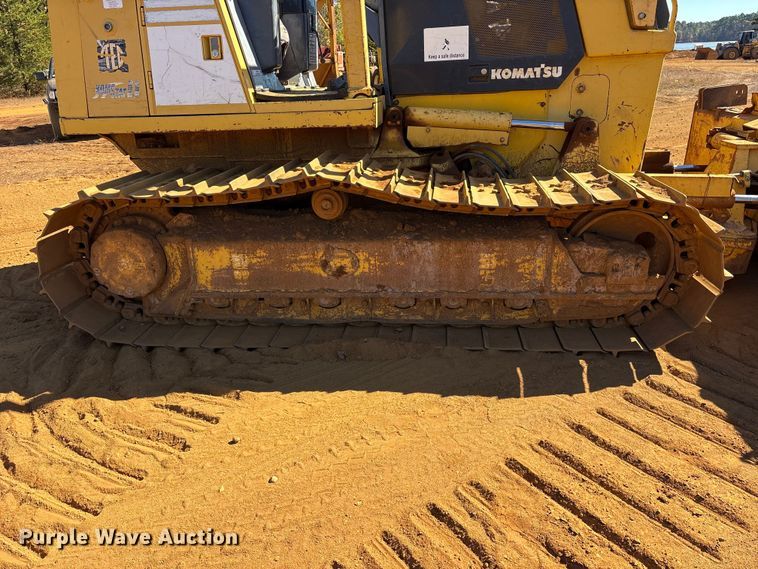 image for item ET7287 2006 Komatsu D39PX-21 dozer