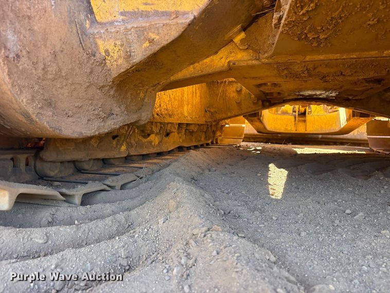 image for item ET7287 2006 Komatsu D39PX-21 dozer
