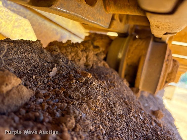 image for item ET7287 2006 Komatsu D39PX-21 dozer