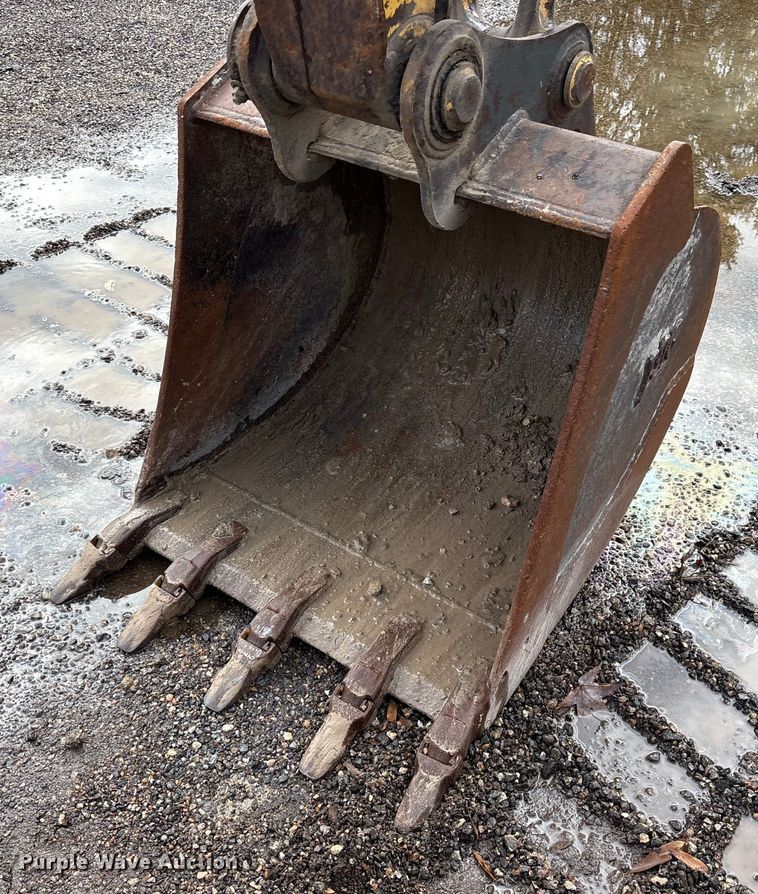 image for item ET7322 2012 Komatsu PC88MR-8 mini excavator