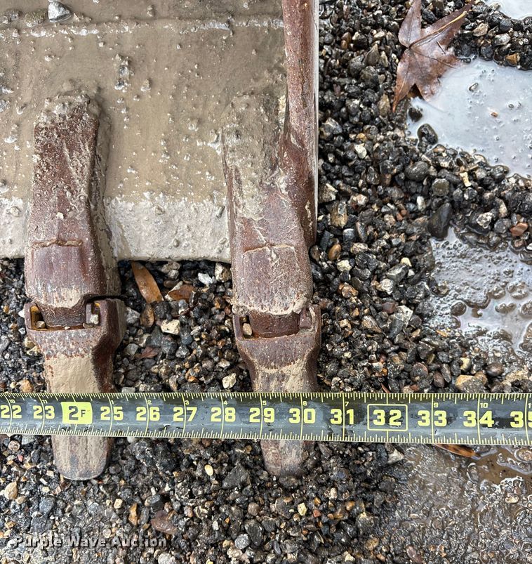 image for item ET7322 2012 Komatsu PC88MR-8 mini excavator