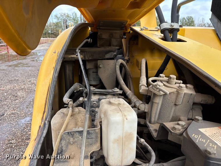 image for item ET7322 2012 Komatsu PC88MR-8 mini excavator