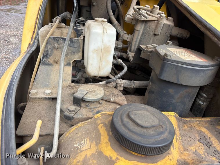 image for item ET7322 2012 Komatsu PC88MR-8 mini excavator