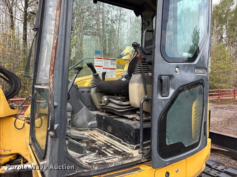 image for item ET7322 2012 Komatsu PC88MR-8 mini excavator