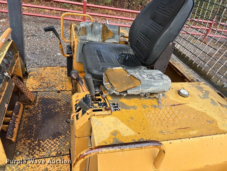 image for item ET7323 1997 Case 1150G dozer