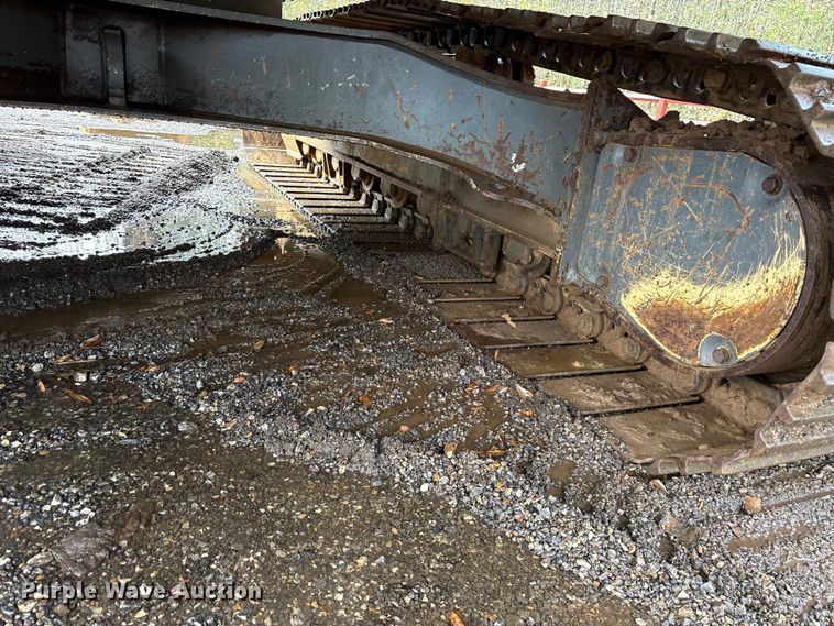 image for item ET7324 2006 Volvo EC240BLC excavator