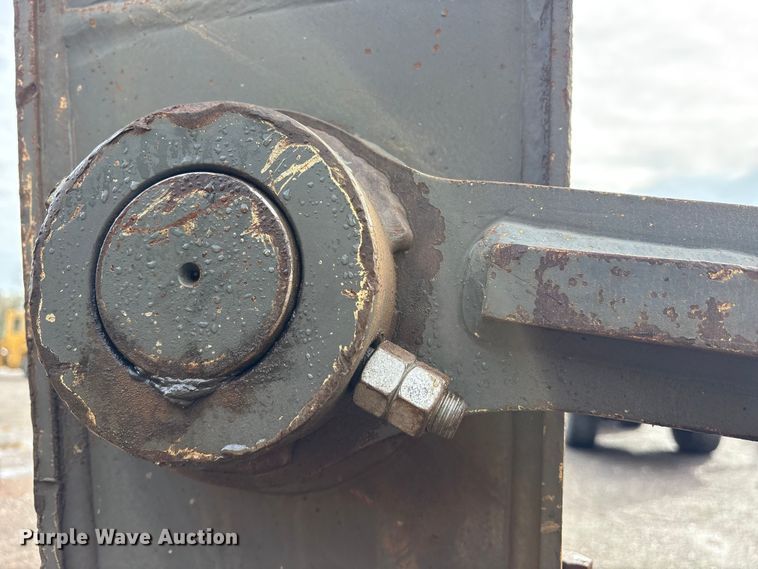 image for item ET7324 2006 Volvo EC240BLC excavator